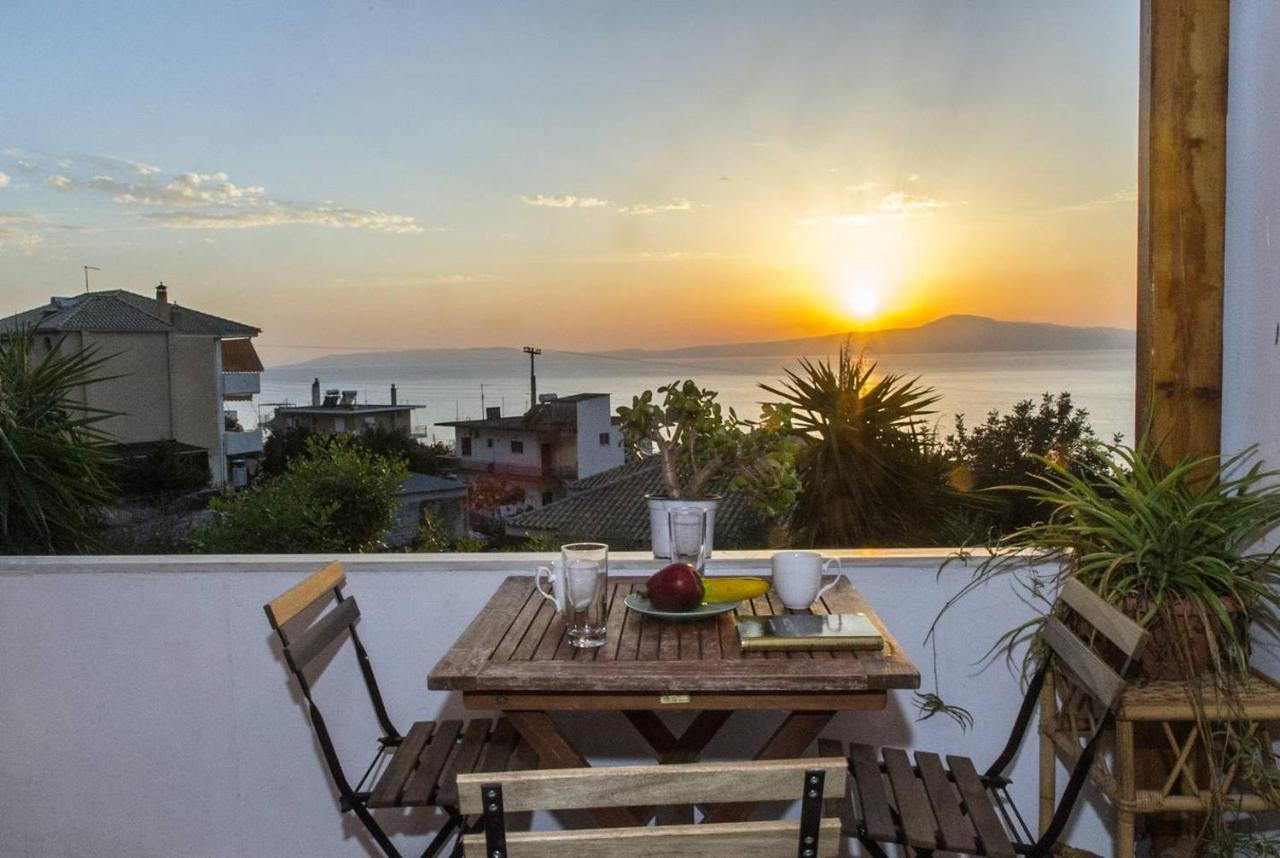Seaside Heaven - Sunset Views Close To The Beach Apartman Kalamáta Kültér fotó